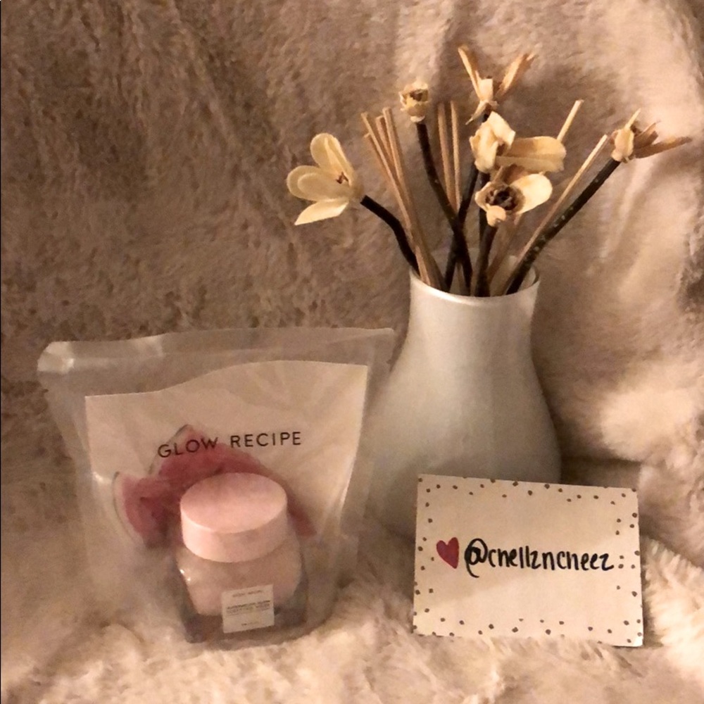 Glow recipe watermelon glow sleep mask